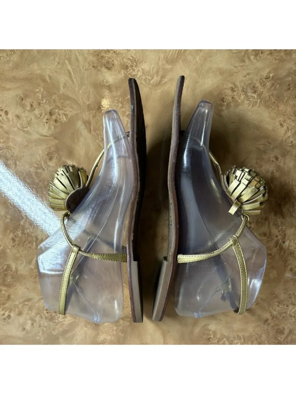 Tory Burch Gold Leather Pom Pom Thong Sandals Size 7.5M Metallic Leather